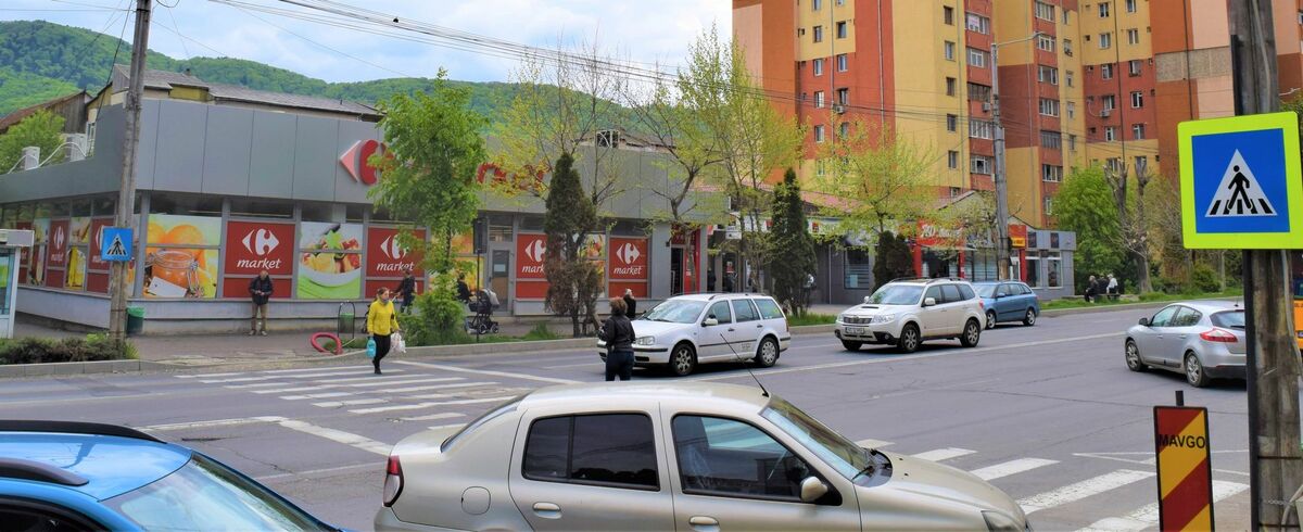 A început dezafectarea semafoarelor vechi de pe coridorul de mobilitate Bulevardul Decebal – Piața Mihail Kogălniceanu – Bulevardul Traian