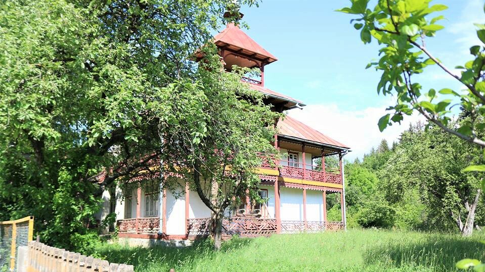Casa memorială „Ioan Mironescu” din Tazlău