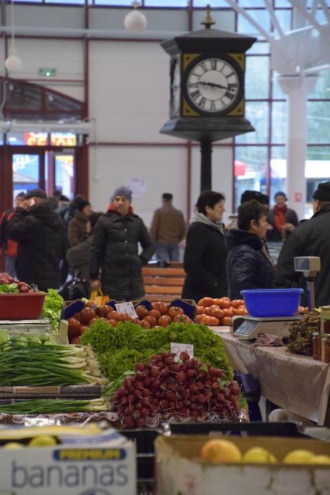 Moroi Chirilă - Vegetables & pickles Central Market